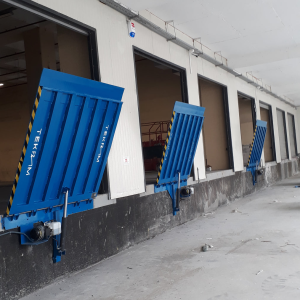 Rampa hidraulica vericala de colt - Imagine 3